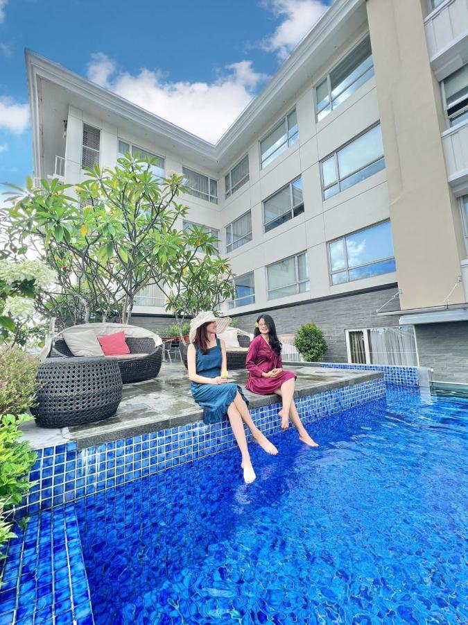 โรงแรมแกรนด์ ซูรี มาลิโอโบโร ยอกยาการ์ตา ภายนอก รูปภาพ